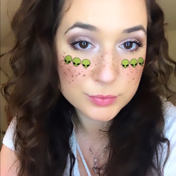 Meet your Posher, Erika - Picture 1 of 1